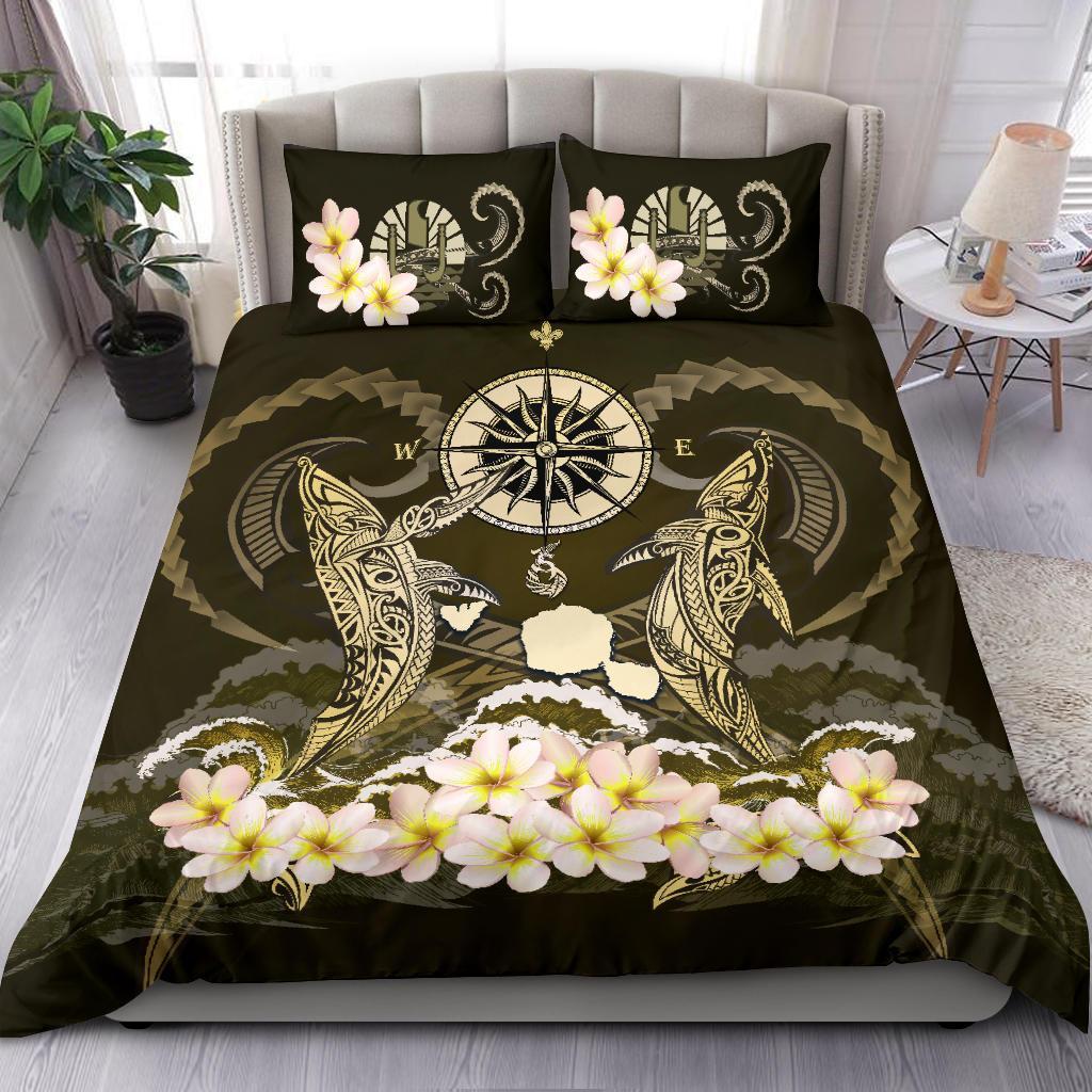 Tahiti Bedding Set - Shark Polynesia Compass Plumeria Gold - Vibe Hoodie Shop