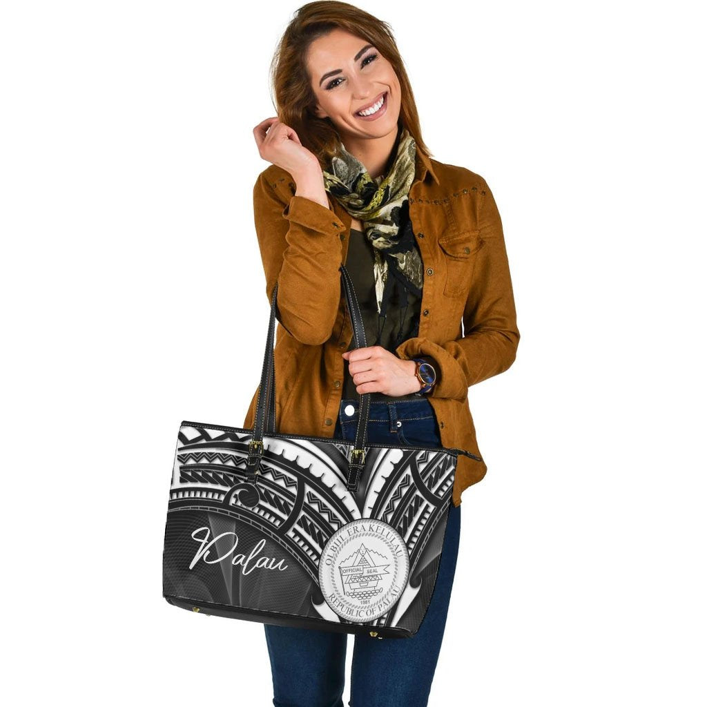 palau-leather-tote-cross-style