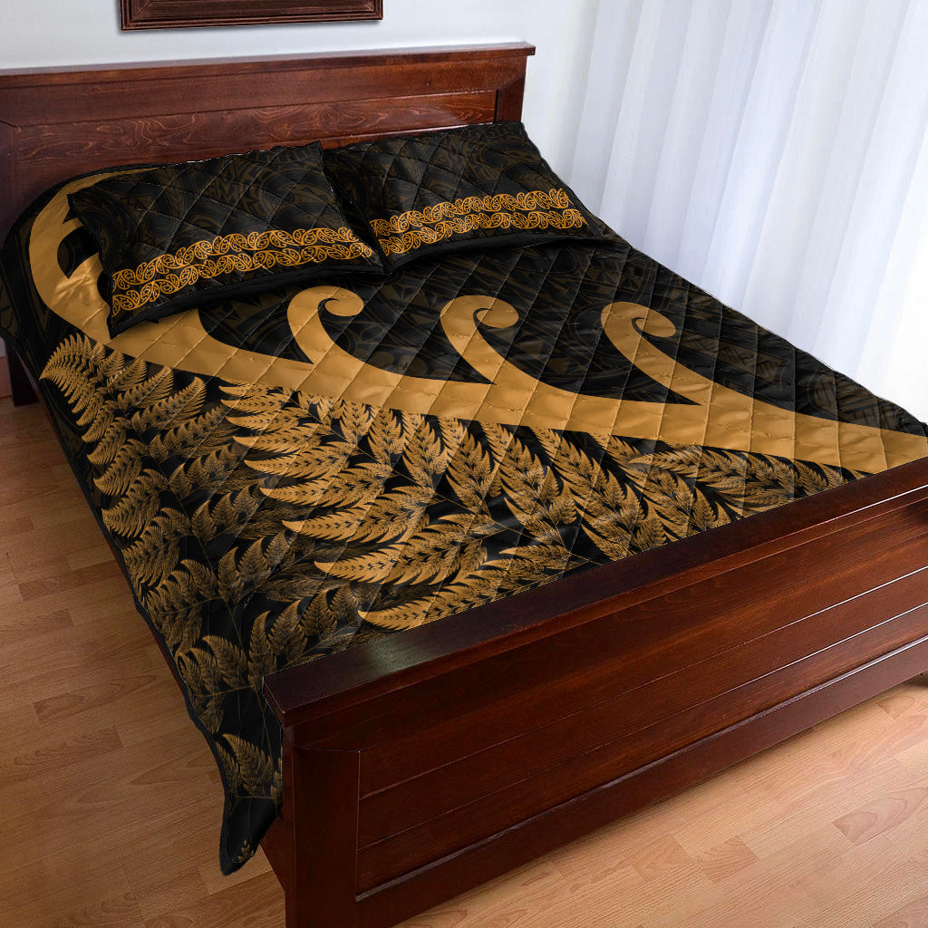 New Zealand Rugby Maori Quilt Bed Set Silver Fern Koru Vibes - Gold - Vibe Hoodie Shop