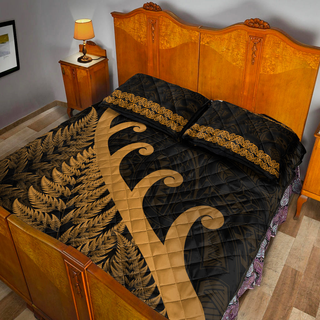 New Zealand Rugby Maori Quilt Bed Set Silver Fern Koru Vibes - Gold - Vibe Hoodie Shop