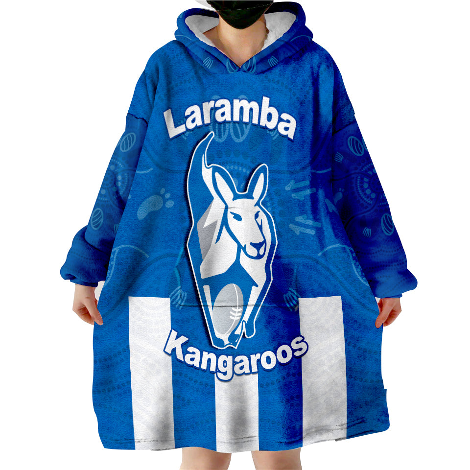 (Custom Text and Number) Kangaroos Laramba Roos Football Club Wearable Blanket Hoodie - Vibe Hoodie Shop