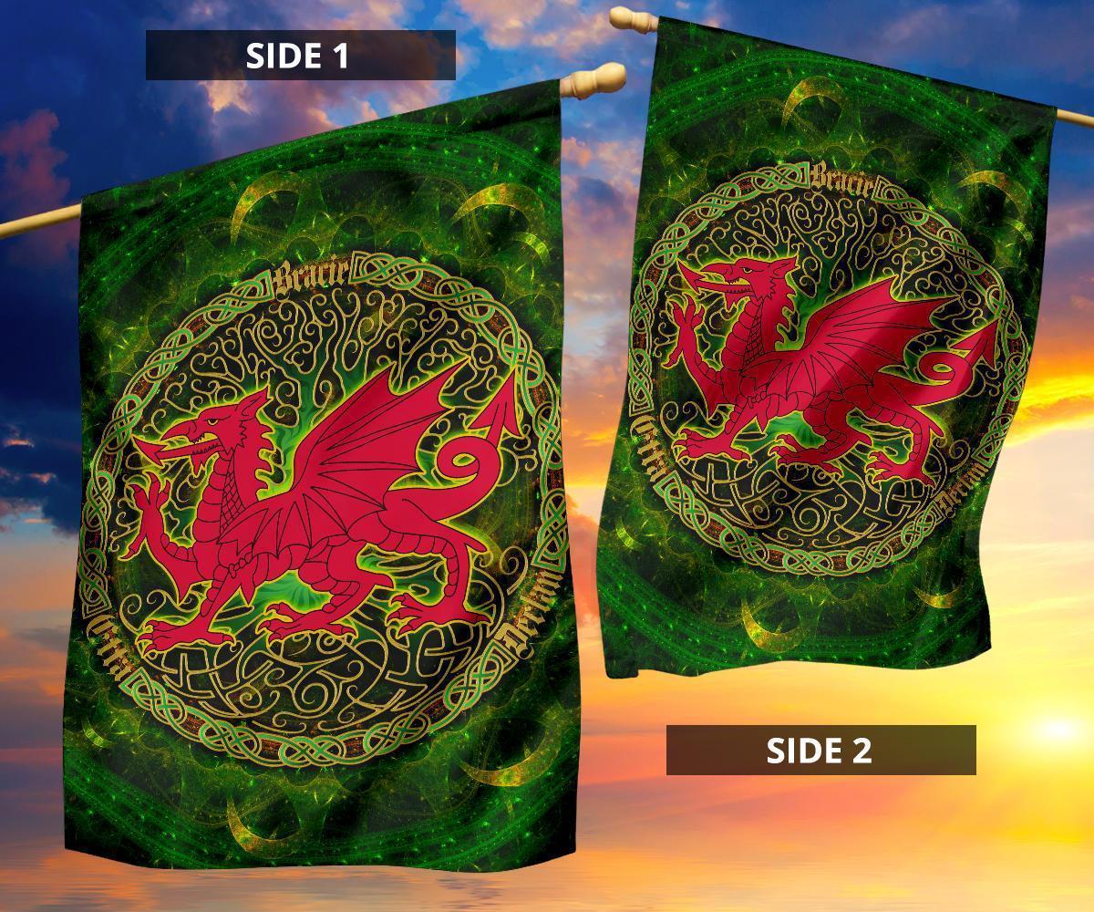 Celtic Flag - Wales Cymru With Celtic Tree (Green) - Vibe Hoodie Shop