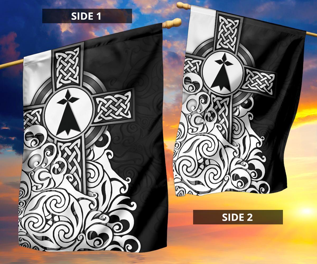 Brittany Celtic Flag - Bretagne Stoat Ermine With Celtic Cross - Vibe Hoodie Shop