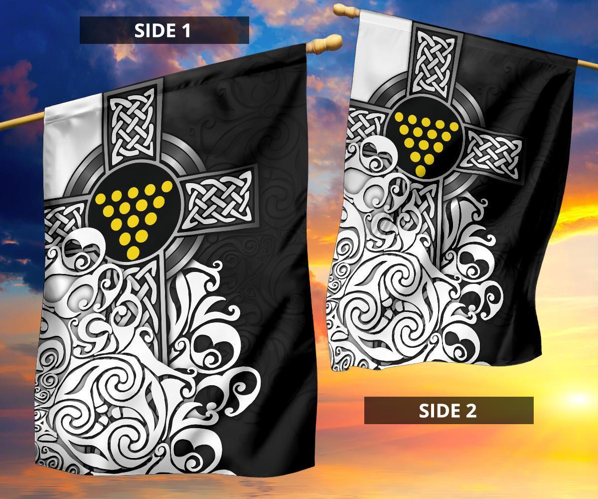 Cornwall Flag - Duke Of Cornwall Flag With Celtic Cross - Vibe Hoodie Shop