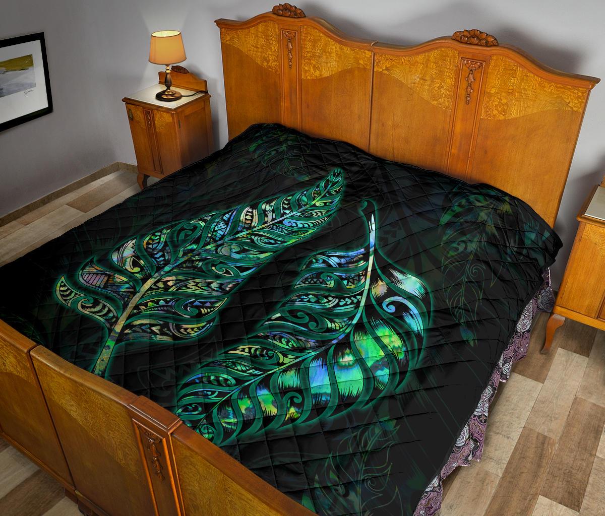 New Zealand Silver Fern Couple Premium Quilt Paua Shell - Vibe Hoodie Shop