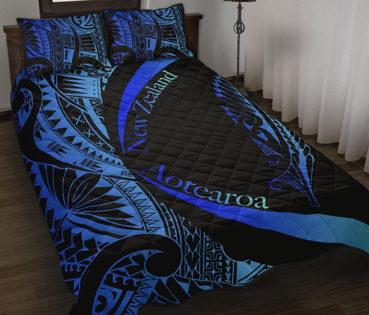 New Zealand Silver Fern Quilt Bed Set Maori Tattoo Circle Style - Blue - Vibe Hoodie Shop