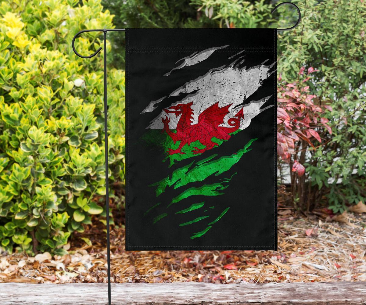 Wales in Me Flag - Special Grunge Style - Vibe Hoodie Shop