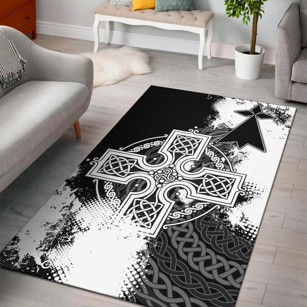 Brittany Area Rug - Brittany Celtic Cross - Vibe Hoodie Shop