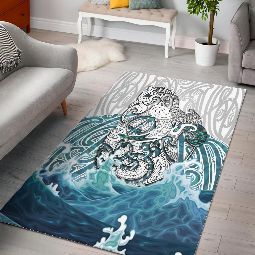 Maori Manaia The Blue Sea Area Rug, White - Vibe Hoodie Shop