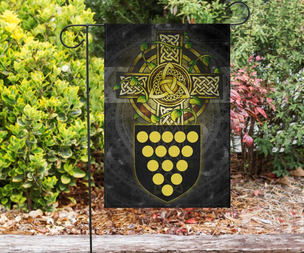 Cornwall Celtic Flag - Cornwall Coat Of Arms With Celtic Cross - Vibe Hoodie Shop