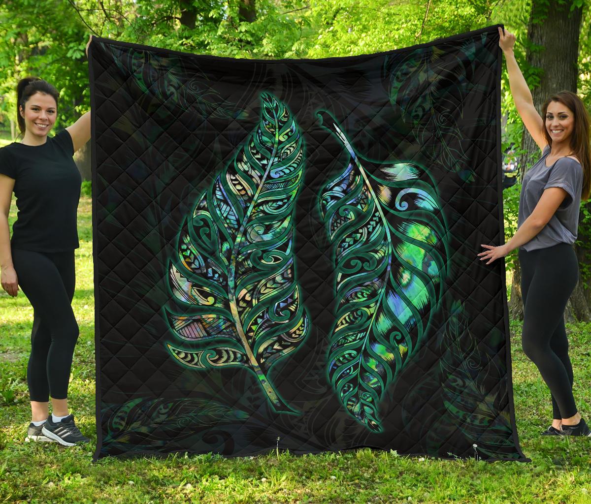 New Zealand Silver Fern Couple Premium Quilt Paua Shell - Vibe Hoodie Shop
