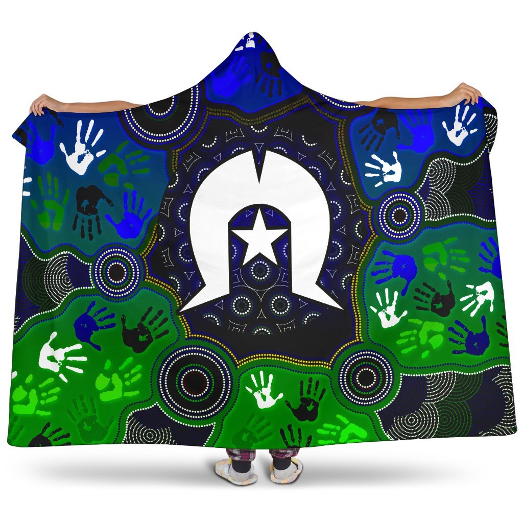 aboriginal-hooded-blanket-torres-strait-symbol-with-indigenous-patterns