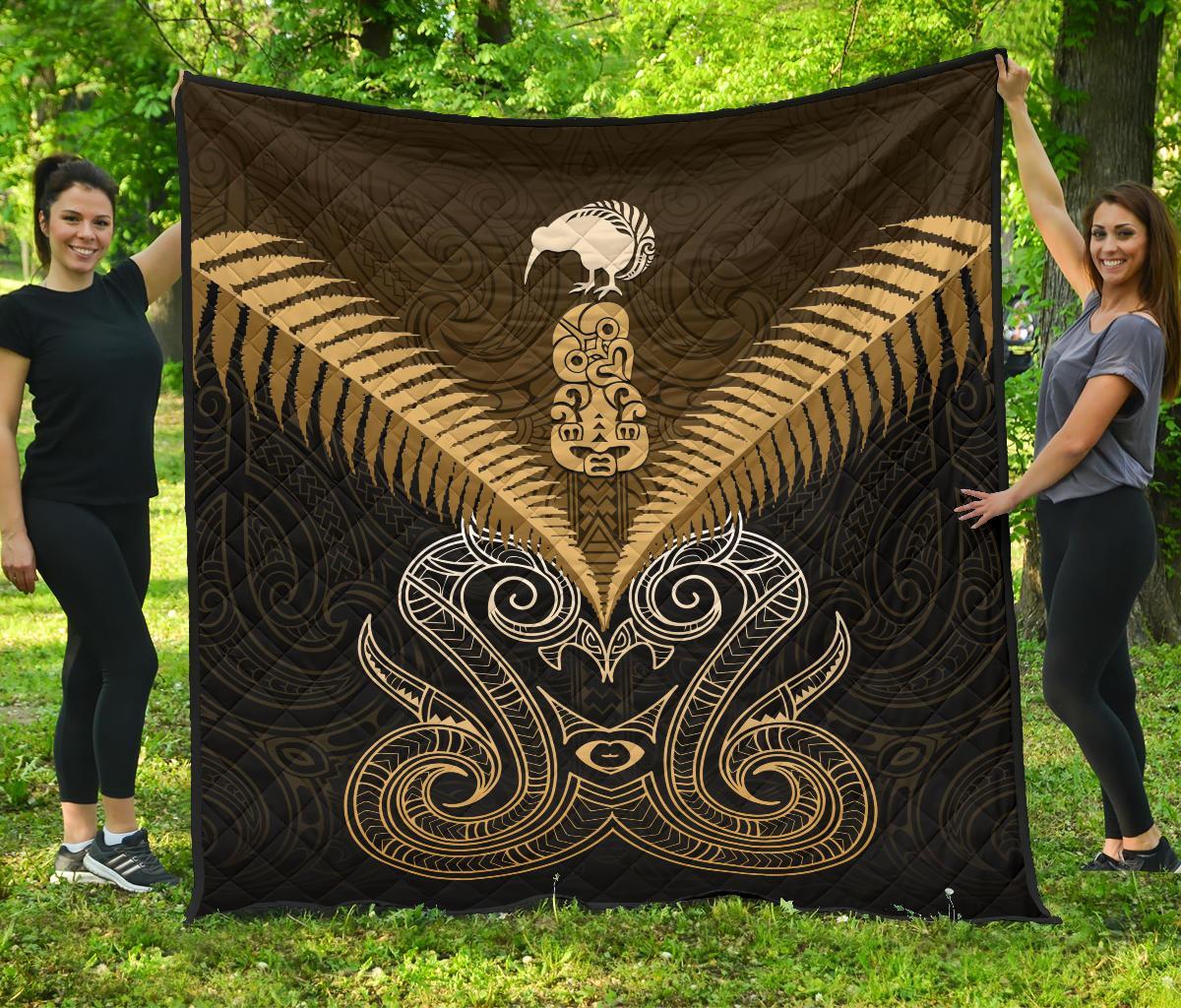 Maori Manaia New Zealand Premium Quilt Gold - Vibe Hoodie Shop