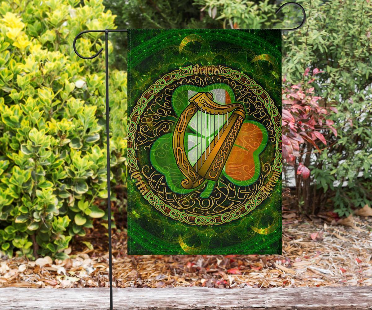 Ireland Celtic Flag - Ireland Coat Of Arms With Celtic Tree (Green) - Vibe Hoodie Shop