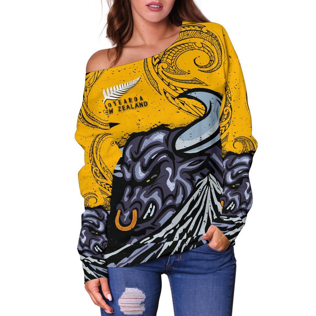 New Zealand Maori Women Off Shoulder Sweater Taranaki Bull - Vibe Hoodie Shop