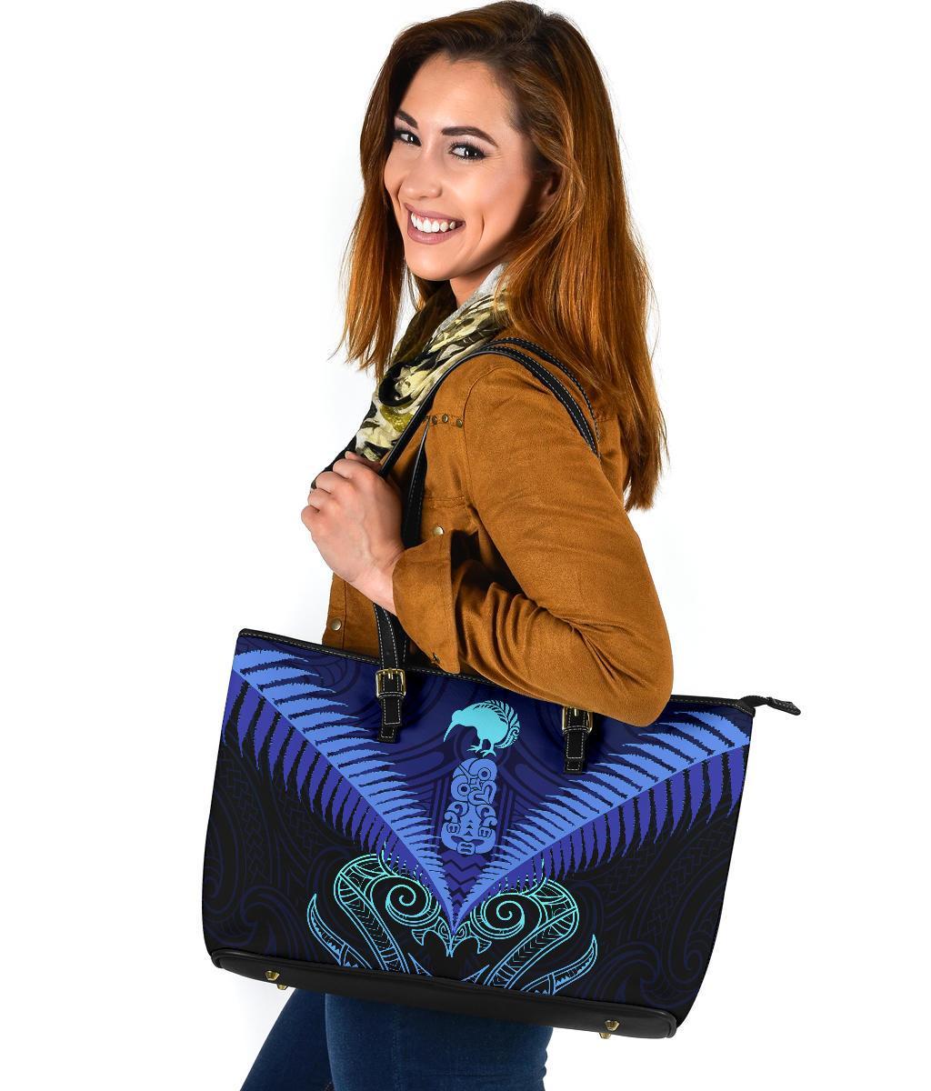 maori-manaia-new-zealand-large-leather-tote-blue