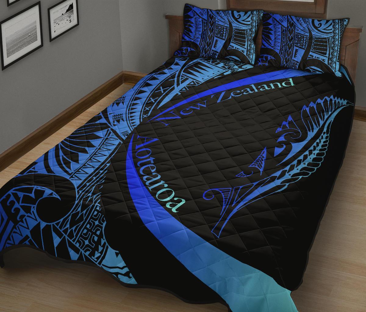 New Zealand Silver Fern Quilt Bed Set Maori Tattoo Circle Style - Blue - Vibe Hoodie Shop