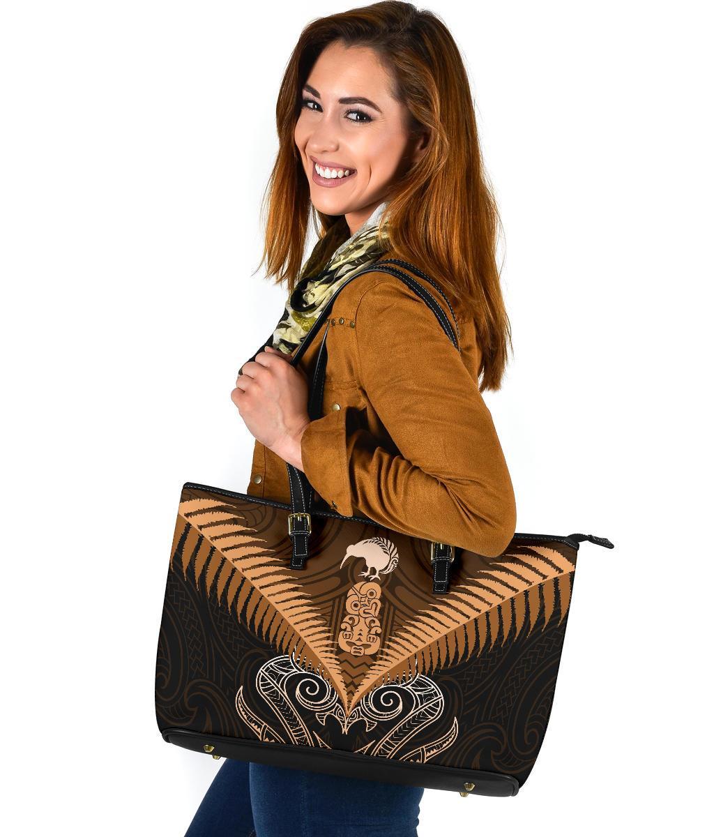 maori-manaia-new-zealand-large-leather-tote-gold