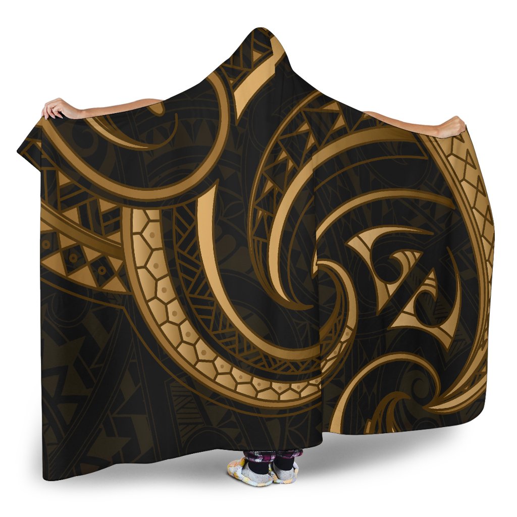 new-zealand-maori-mangopare-hooded-blanket-polynesian-gold