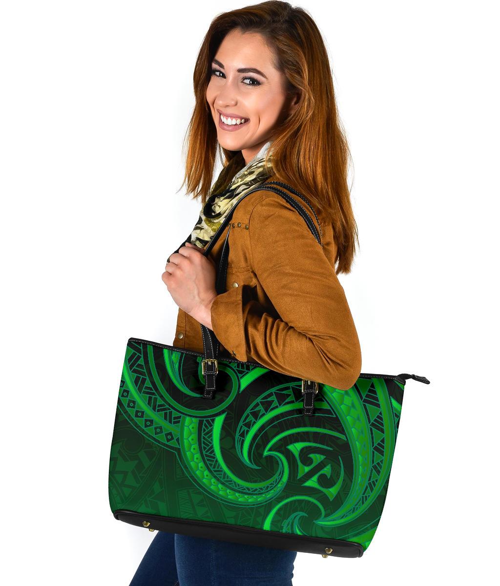 new-zealand-maori-mangopare-large-leather-tote-polynesian-green