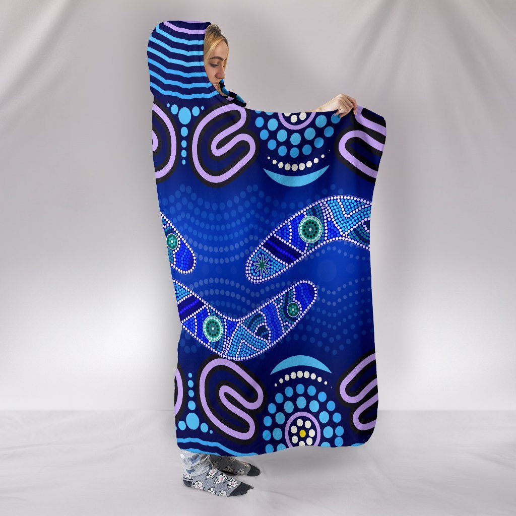 aboriginal-hooded-blanket-boomerangs-and-dot-painting-art-ver02