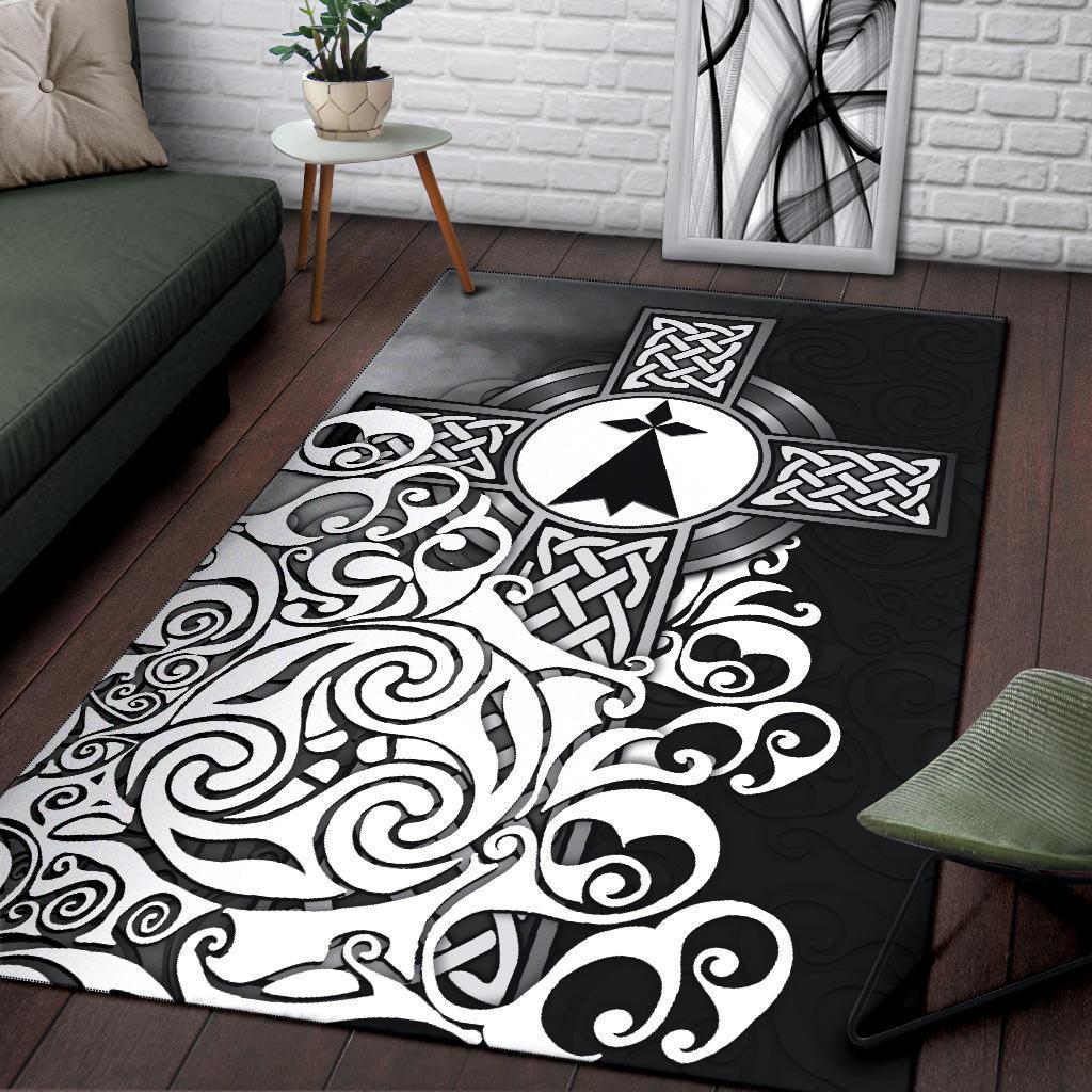 Brittany Celtic Area Rug - Bretagne Stoat Ermine With Celtic Cross - Vibe Hoodie Shop