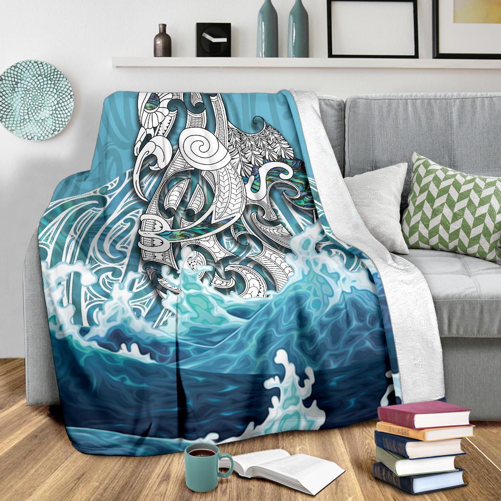 Maori Manaia The Blue Sea Premium Blanket - Vibe Hoodie Shop