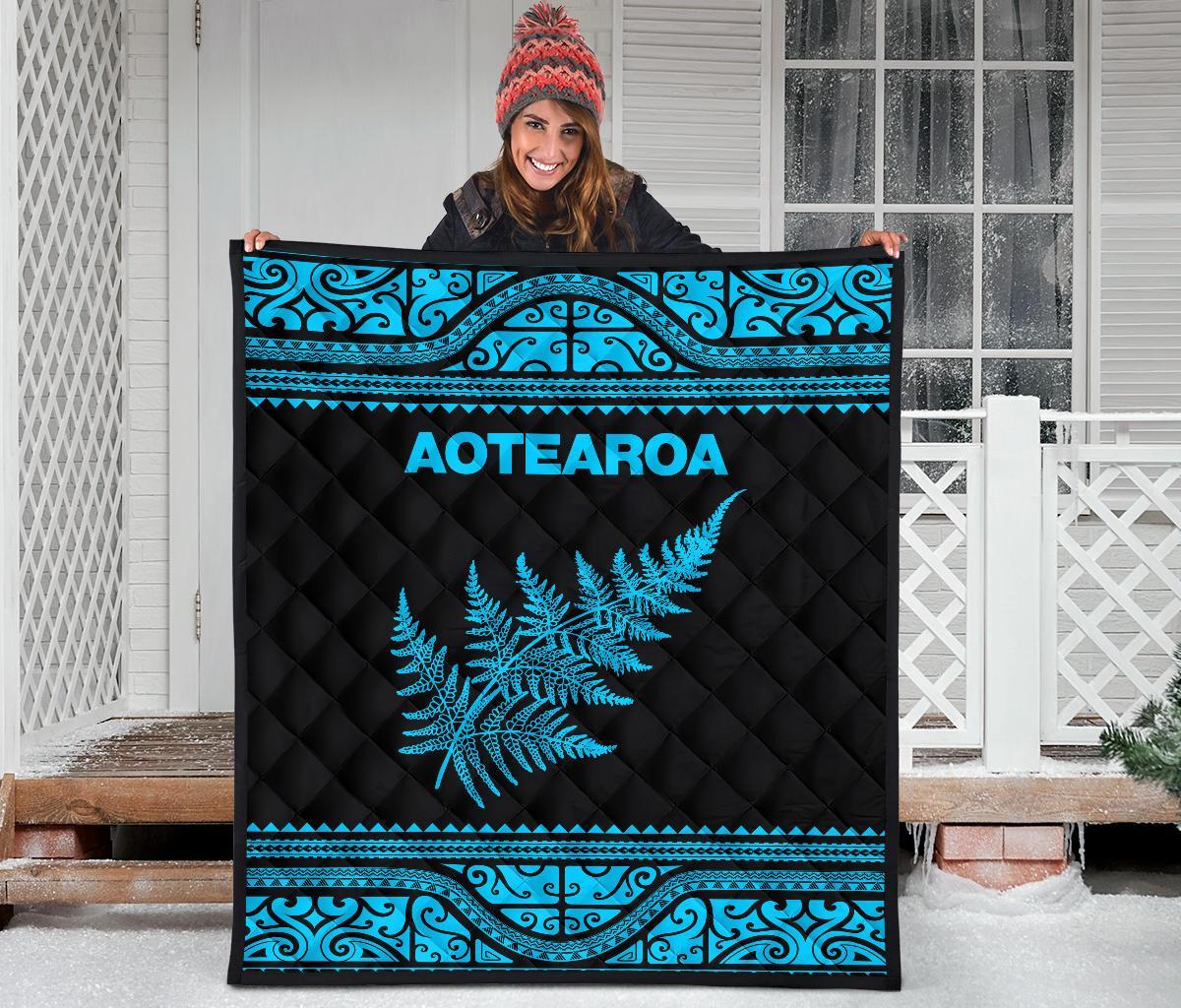 Aotearoa New Zealand Maori Premium Quilt Silver Fern - Blue - Vibe Hoodie Shop