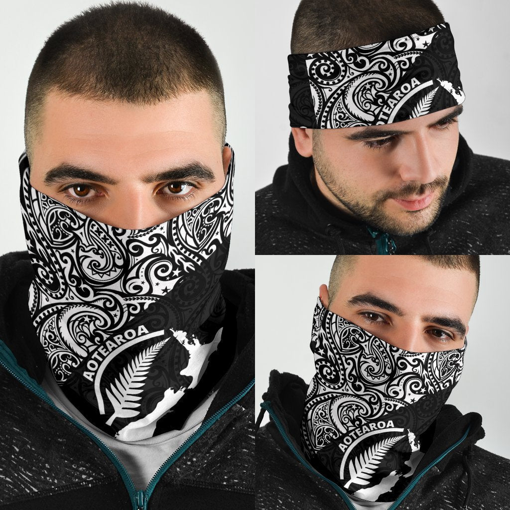 Aotearoa - New Zealand Bandana Patterns Maori - Aotearoa Map - Vibe Hoodie Shop