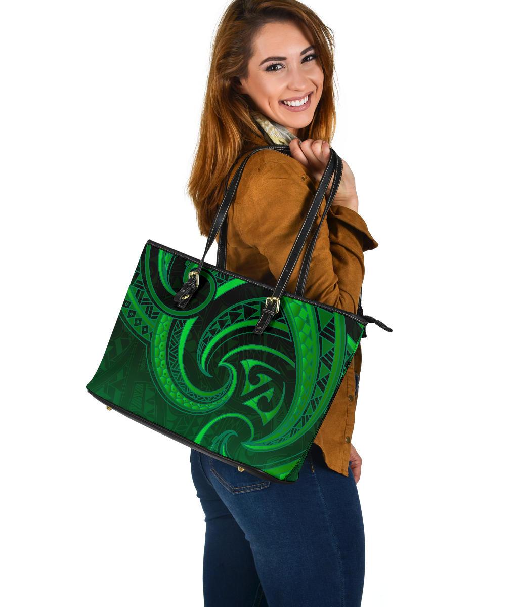 new-zealand-maori-mangopare-large-leather-tote-polynesian-green