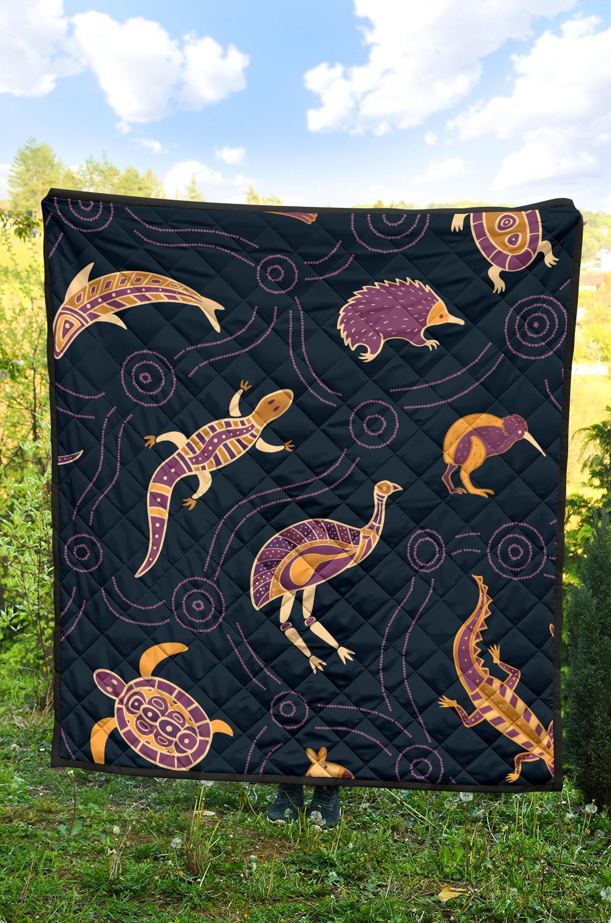 Premium Quilt - Indigenous Animals Patterns - Vibe Hoodie Shop