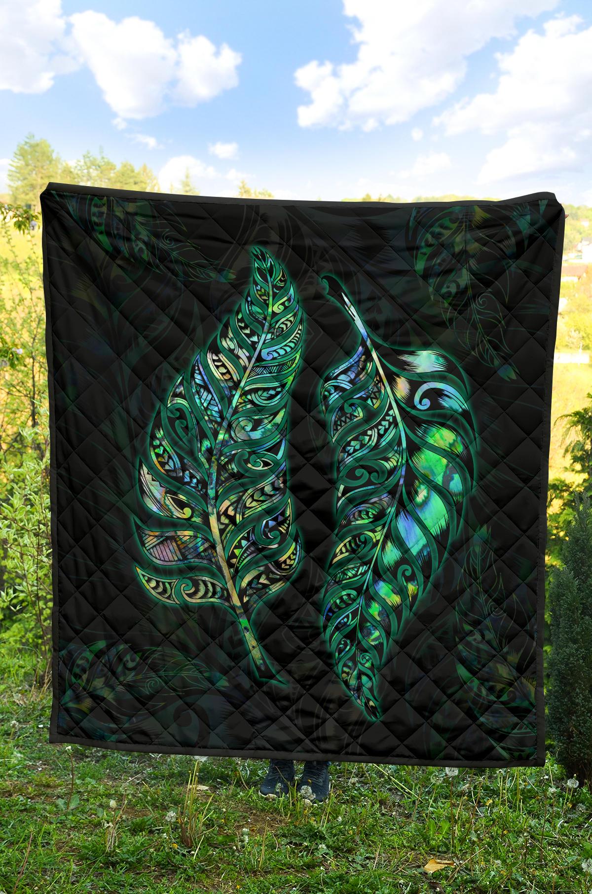 New Zealand Silver Fern Couple Premium Quilt Paua Shell - Vibe Hoodie Shop