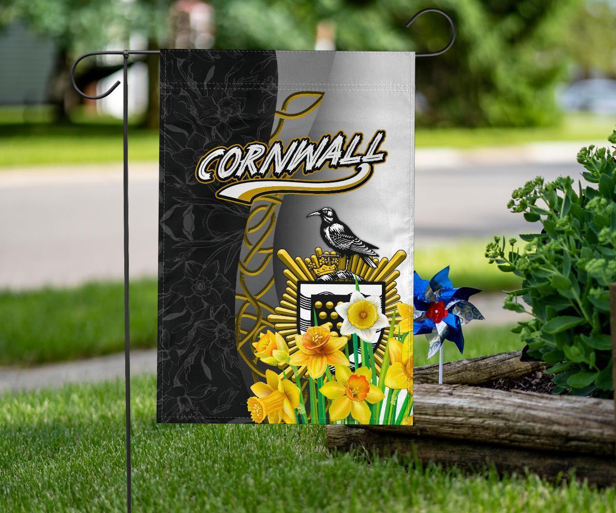 Cornwall Celtic Flag - Daffodil With Seal - Vibe Hoodie Shop