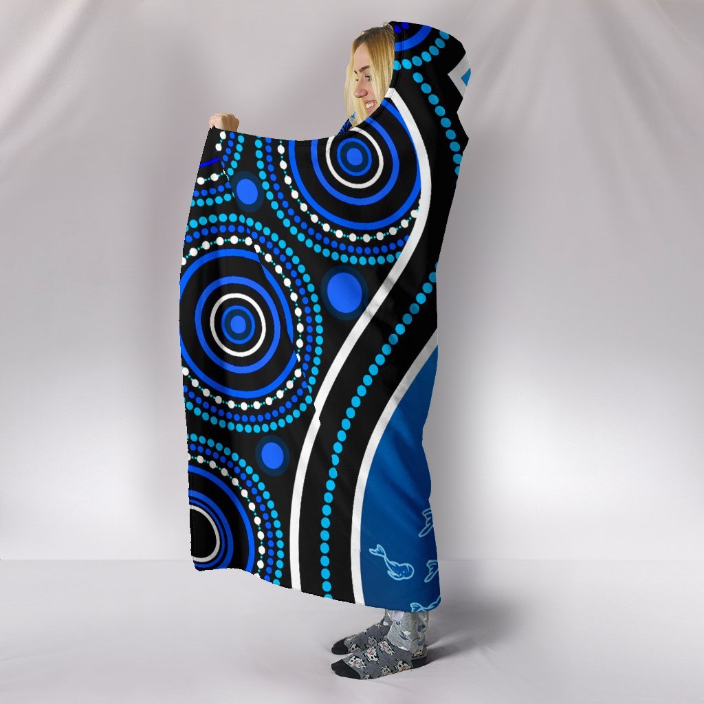 aboriginal-hooded-blanket-dolphin-and-aboriginal-dot-patterns