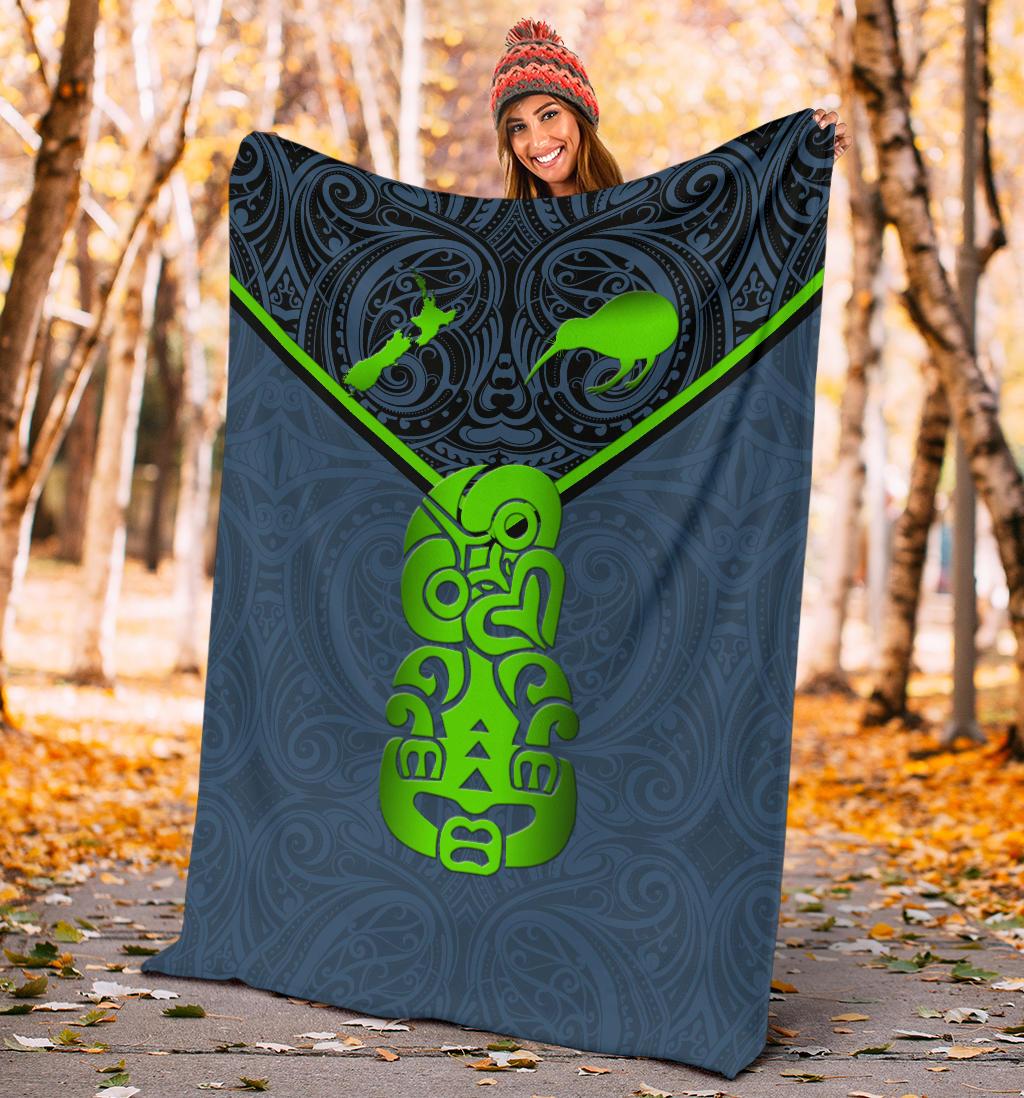 New Zealand Maori Rugby Premium Blanket Pride Version - Navy - Vibe Hoodie Shop
