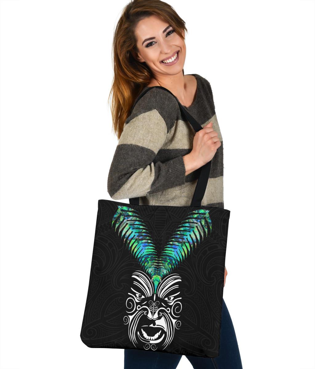 new-zealand-maori-moko-tote-bag-paua-shell