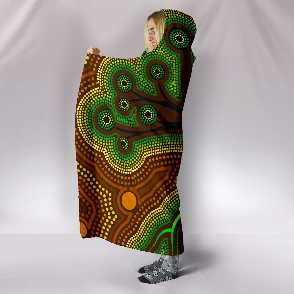 aboriginal-hooded-blanket-tree-dot-painting-art