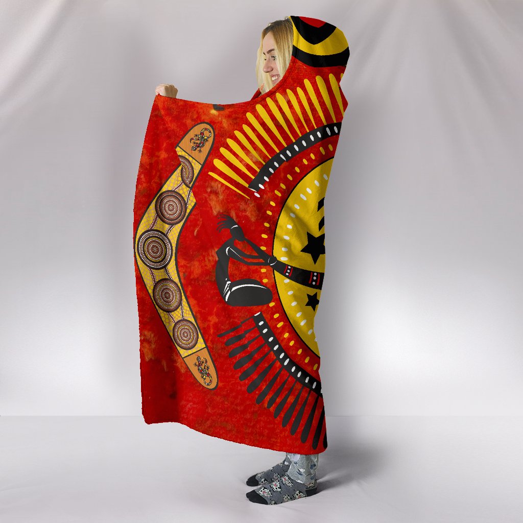 aboriginal-hooded-balnket-boomerang-pattern