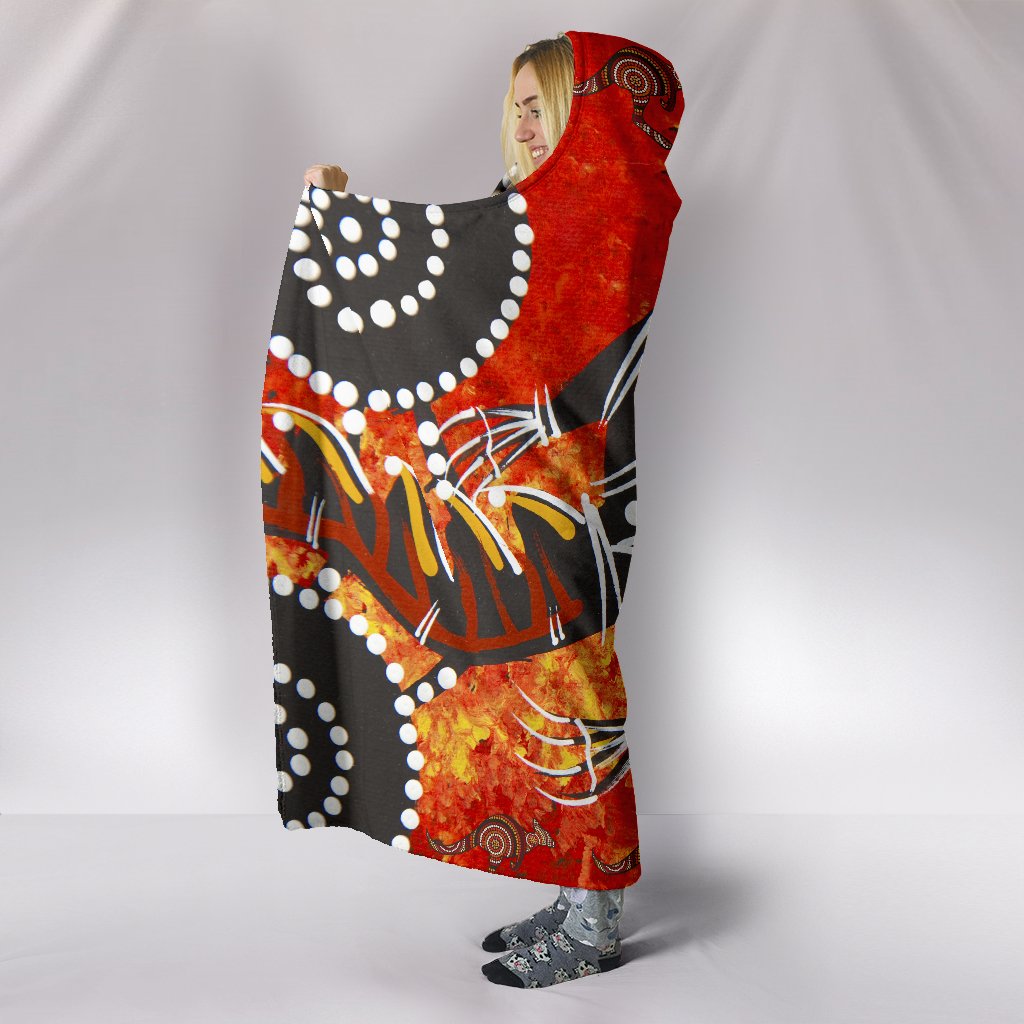 aboriginal-hooded-balnket-crocodile-and-kangaroo-dot-painting-blanket