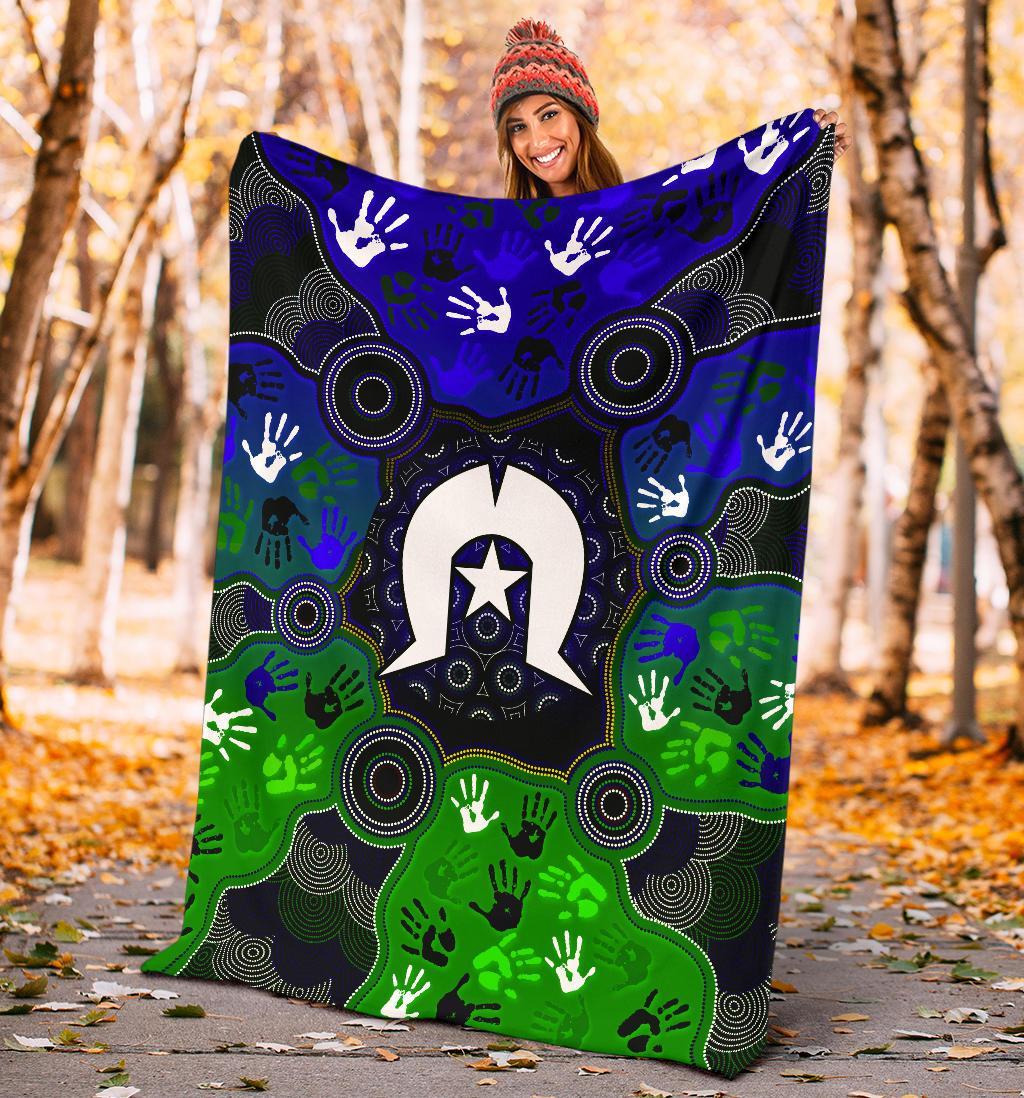 Aboriginal Premium Blanket - Torres Strait Symbol With Indigenous Patterns - Vibe Hoodie Shop