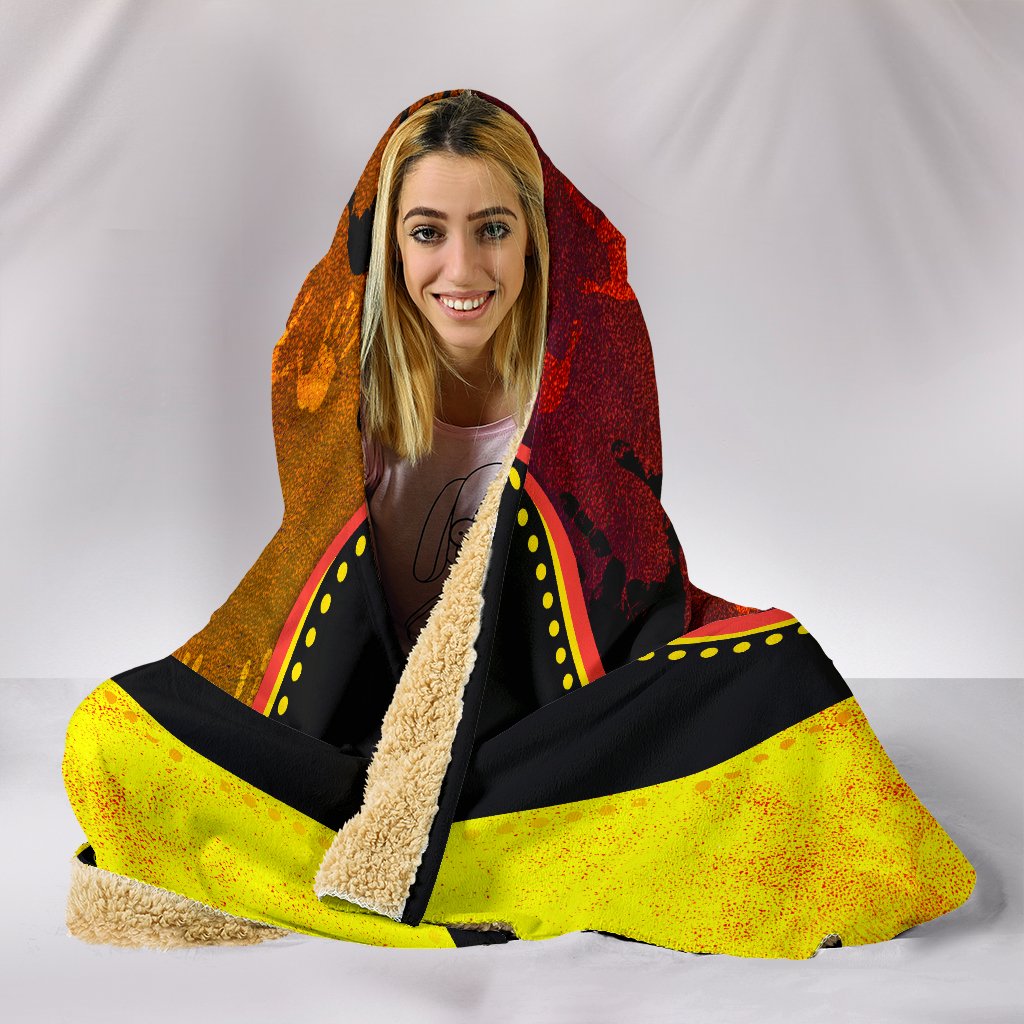 hooded-blanket-aboriginal-rock-painting-hand-art-golden-style