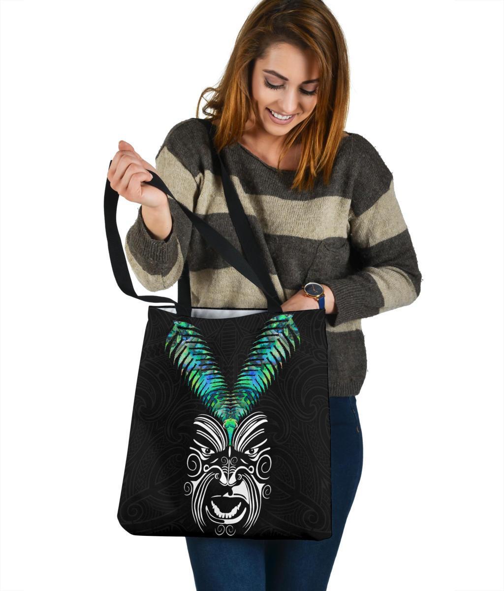 new-zealand-maori-moko-tote-bag-paua-shell