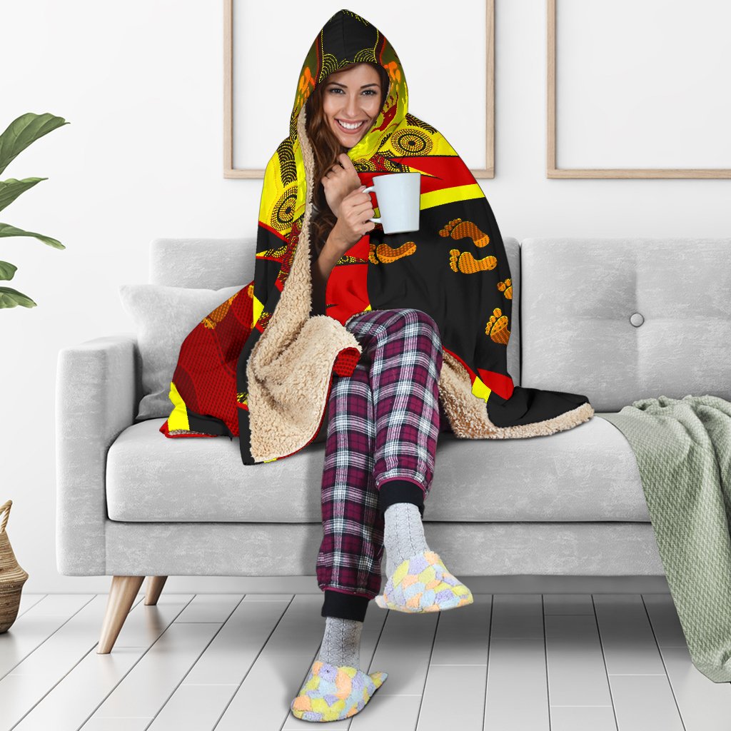 aboriginal-hooded-blanket-indigenous-flag-with-footprint-hand-art