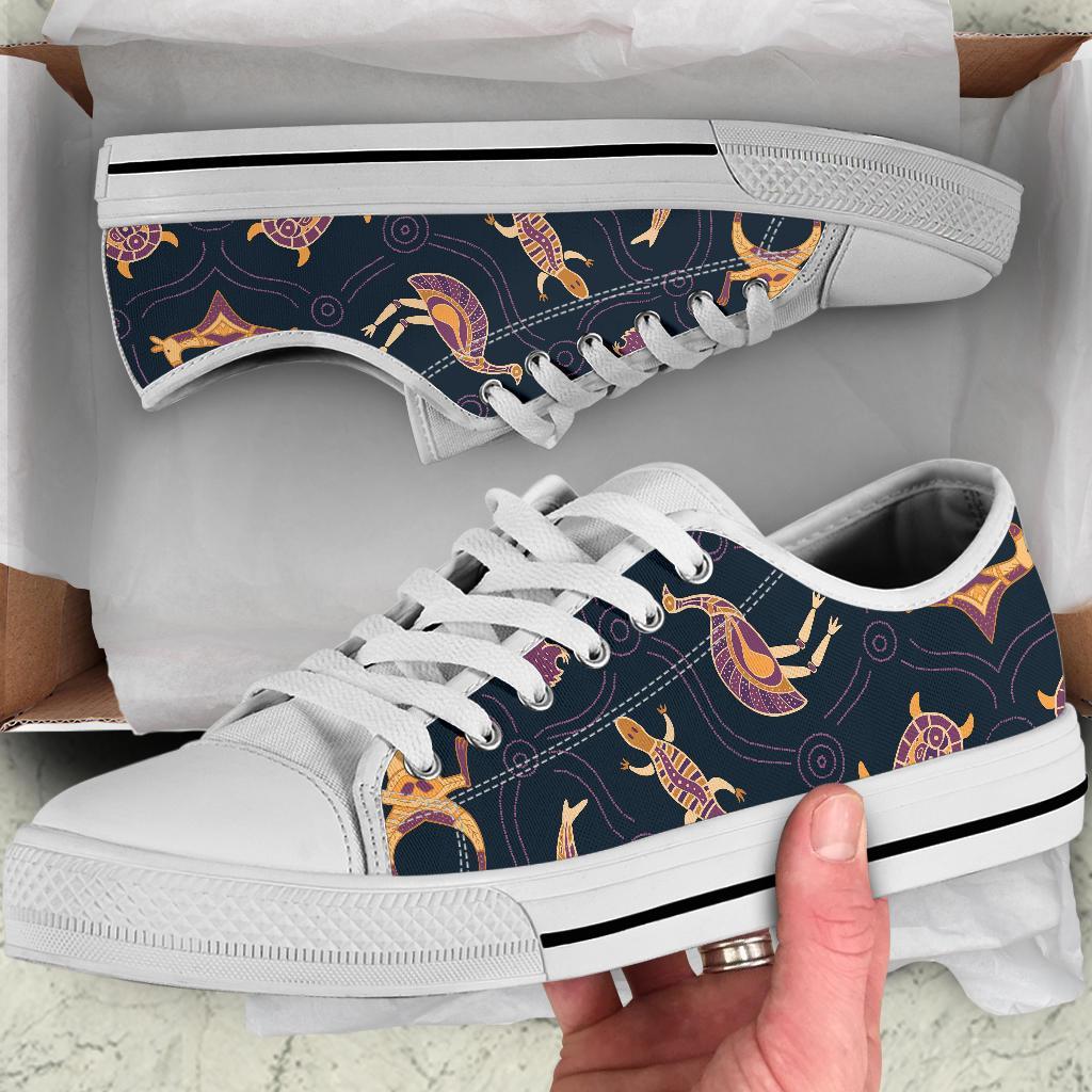 Low Top Shoes - Indigenous Animals Patterns - Vibe Hoodie Shop