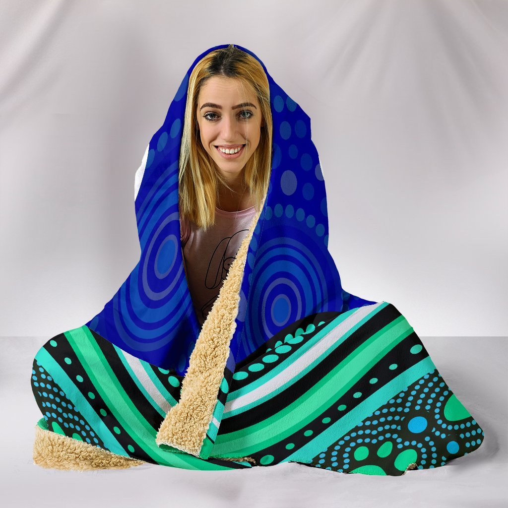 torres-strait-hooded-blanket-torres-strait-symbol-and-aboriginal-patterns