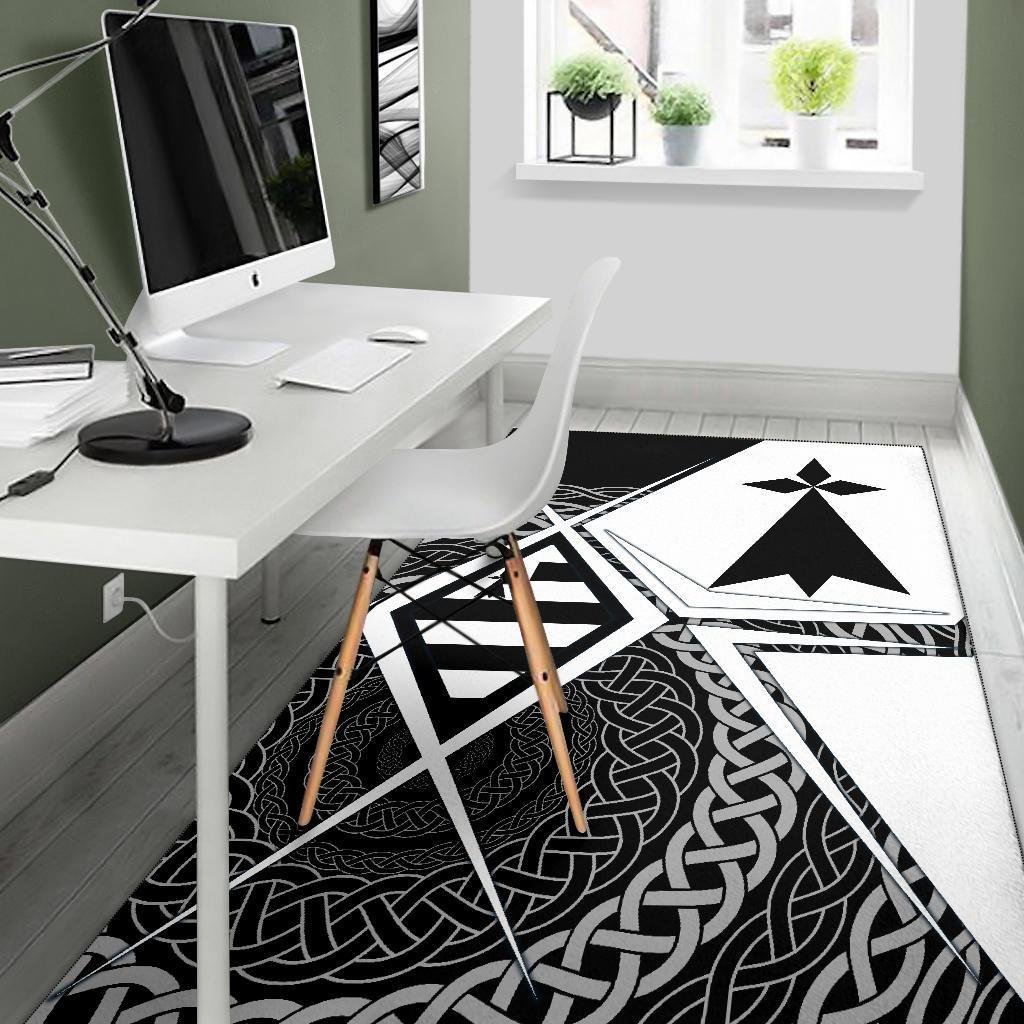 Brittany Celtic Area Rug - Brittany Legend - Vibe Hoodie Shop