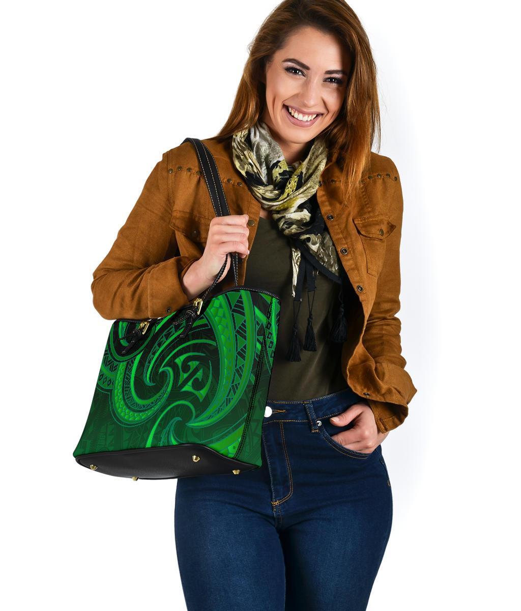 new-zealand-maori-mangopare-small-leather-tote-polynesian-green