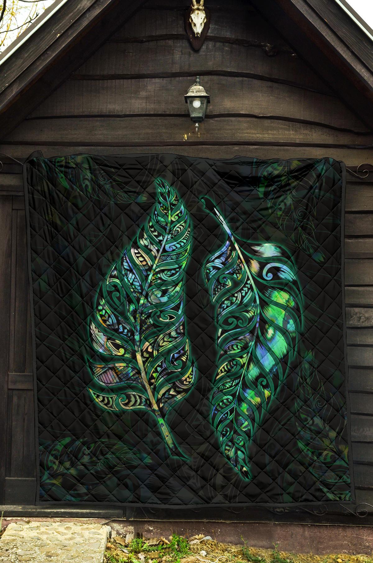 New Zealand Silver Fern Couple Premium Quilt Paua Shell - Vibe Hoodie Shop