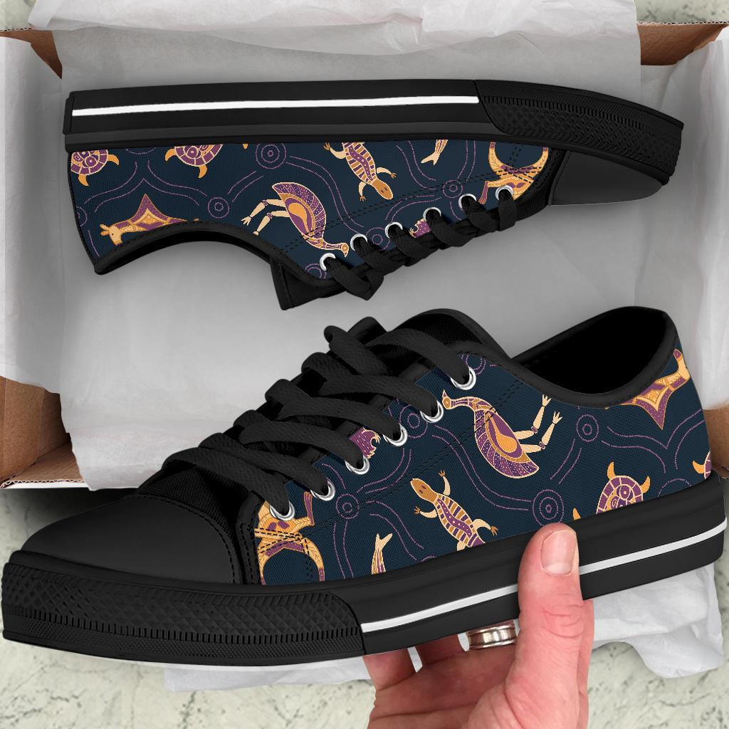 Low Top Shoes - Indigenous Animals Patterns - Vibe Hoodie Shop