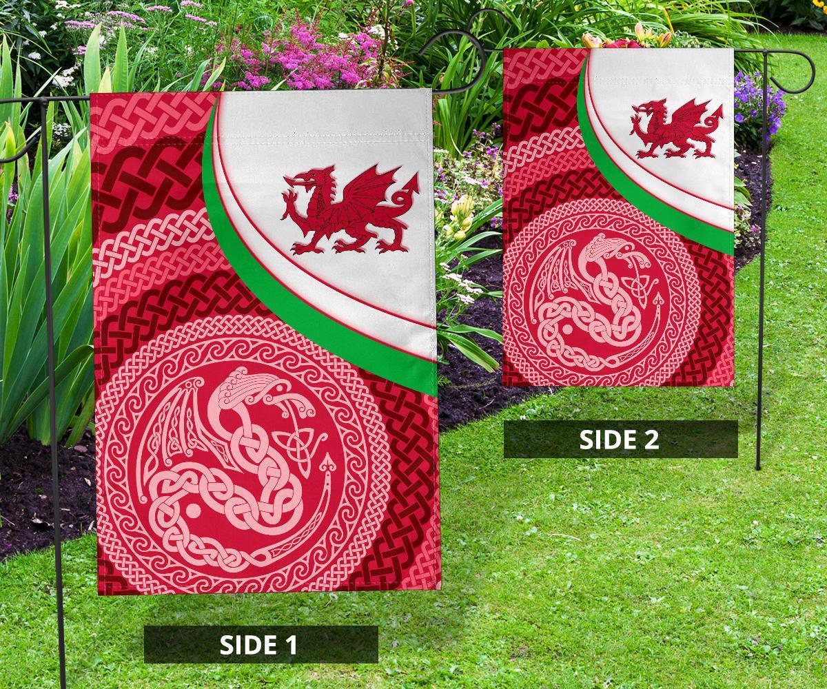 Wales Celtic Flag - Welsh Cymru Dragon With Celtic Knot - Vibe Hoodie Shop